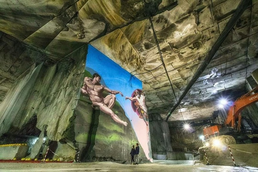 Il murales di Ozmo nel bacino di Fantiscritti a&nbsp;Carrara