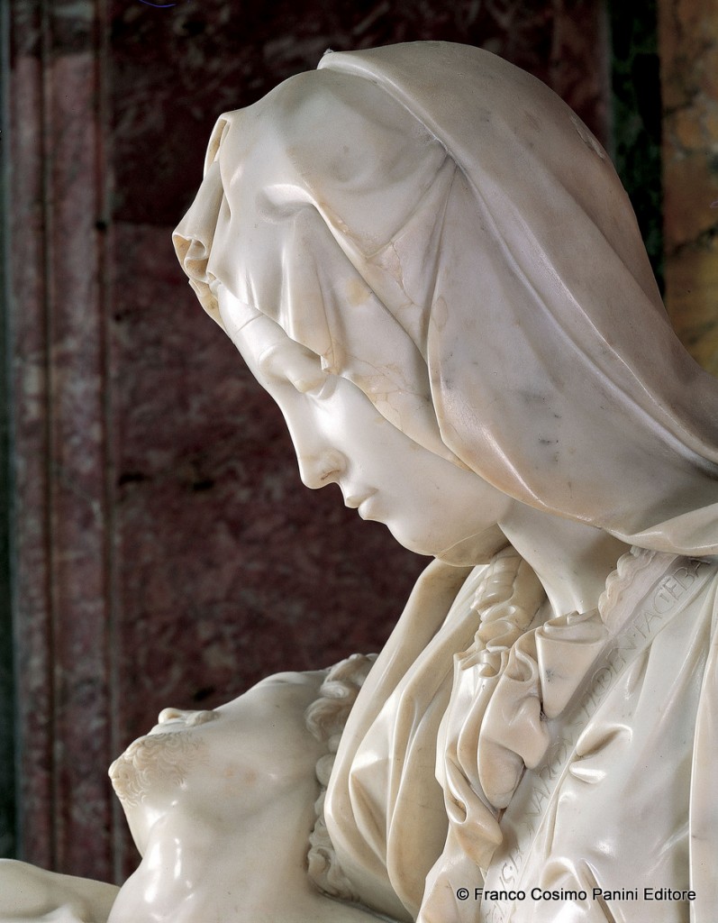 Michelangelo-Pietà-San-Pietro-in-Vaticano-4-797x1024.jpg