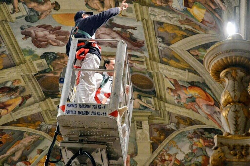 Cappella Sistina: avevo&nbsp;aiutanti?