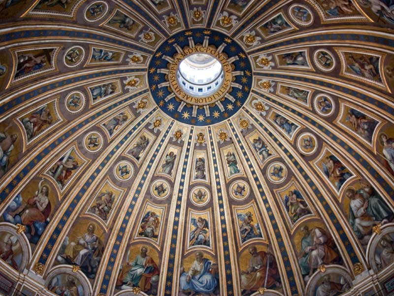Roma---Basilica-di-San-Pietro---Il-mosaico-sulla-cupola.jpg