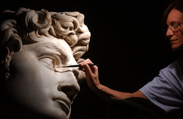 Emozione pura: il David nelle mani della Parnigoni,&nbsp;VIDEO