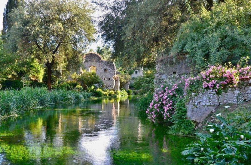 Giardino di Ninfa: riapre al pubblico tutti i fine&nbsp;settimana