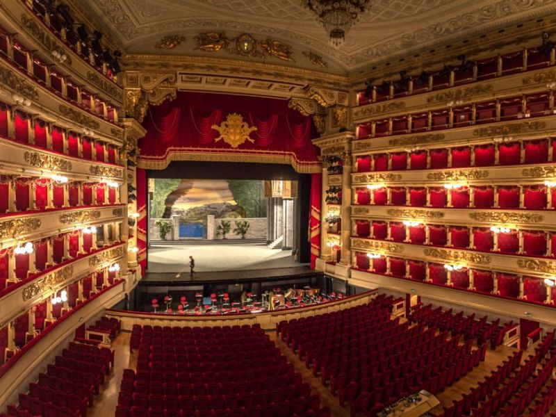La Scala apre le porte a tutti: da oggi opere, concerti e balletti diventano gratis&nbsp;online