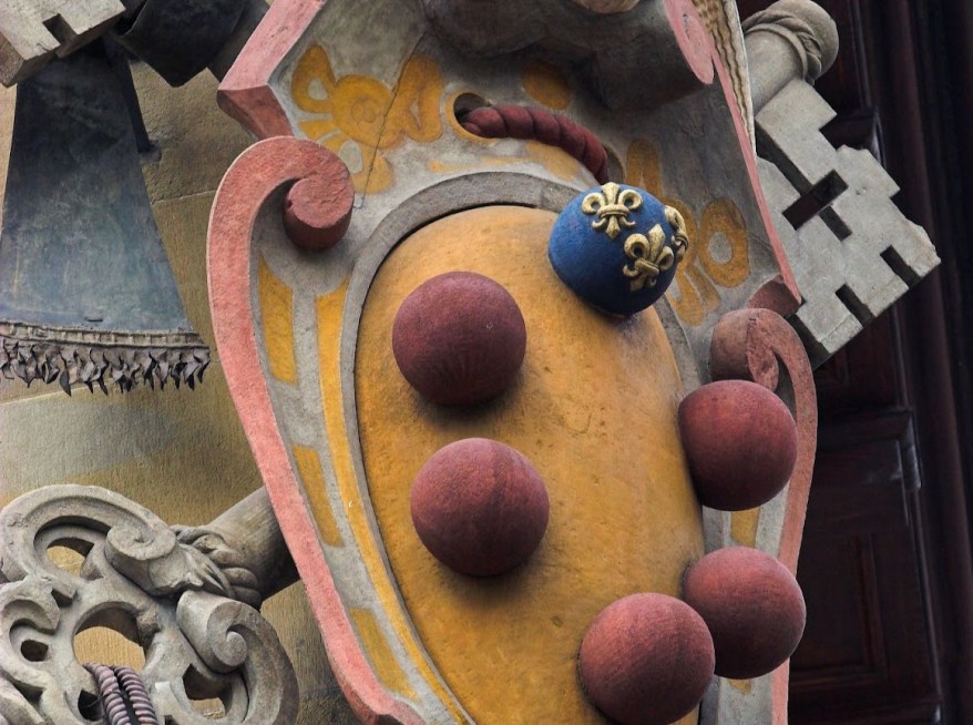 Lo stemma dei Medici e le palle a numero variabile