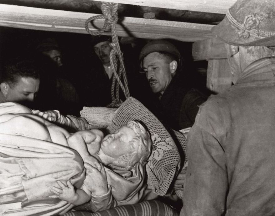 10 luglio 1945: la Madonna di Bruges esce dalle Miniere di Sale di&nbsp;Altaussee