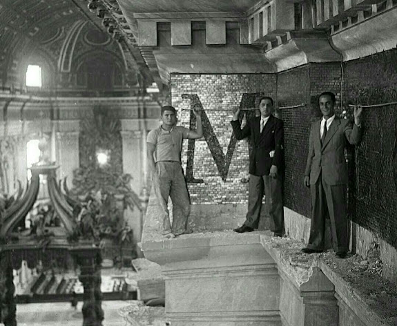 I dipinti trasformati in mosaici in San&nbsp;Pietro