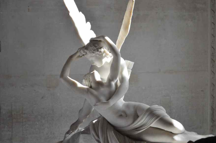 La Scultura del giorno: Amore e Psiche di Canova