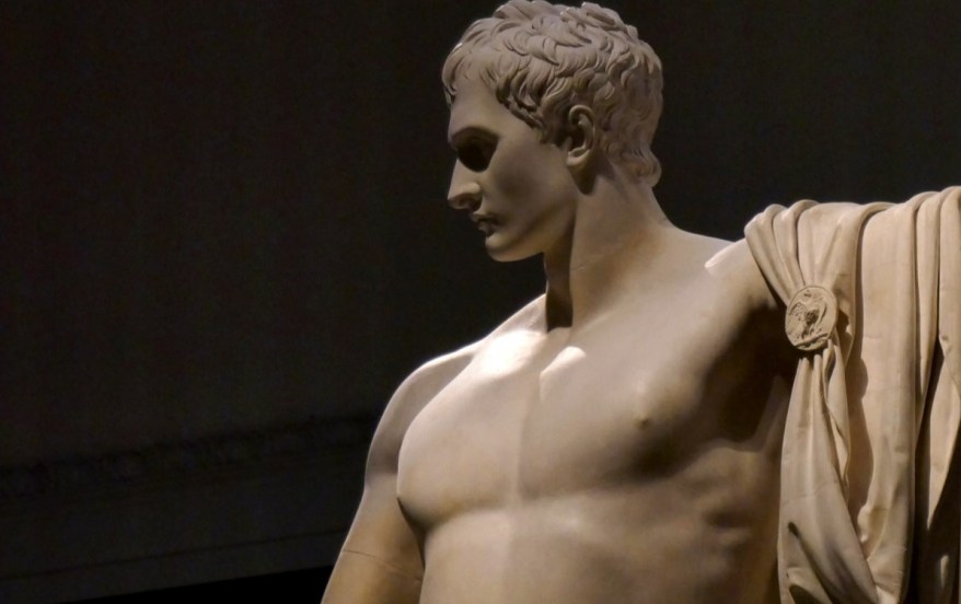 La Scultura del giorno: Napoleone come Marte pacificatore del Canova