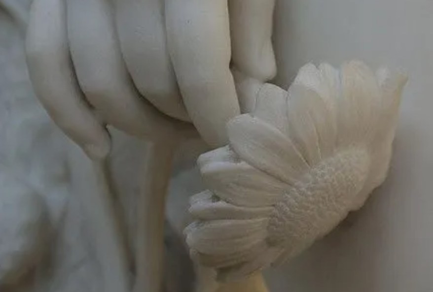 La Scultura del giorno: Clizia di Rinehart