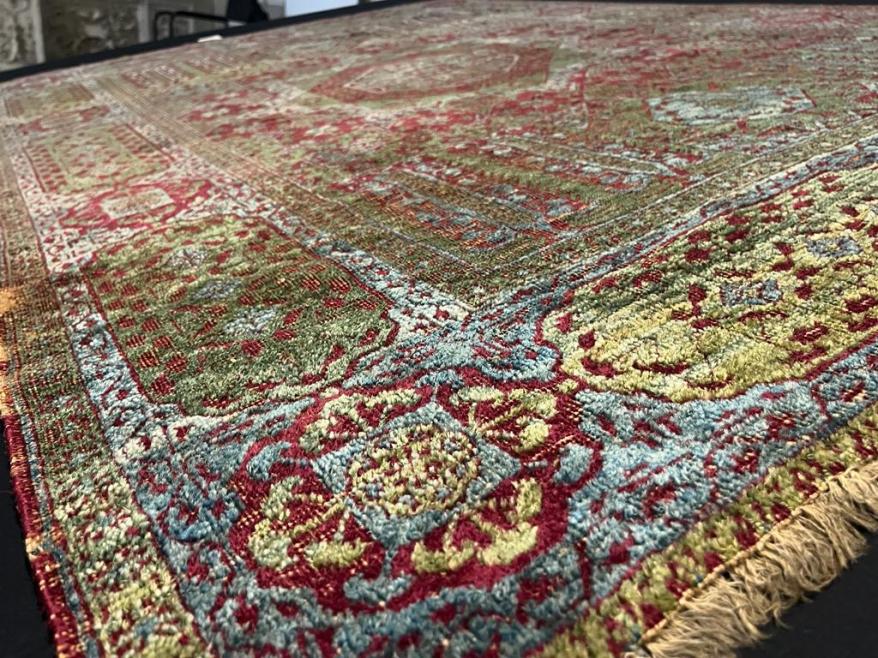 Bargello: acquistati due rari tappeti mamelucchi egiziani cinquecenteschi