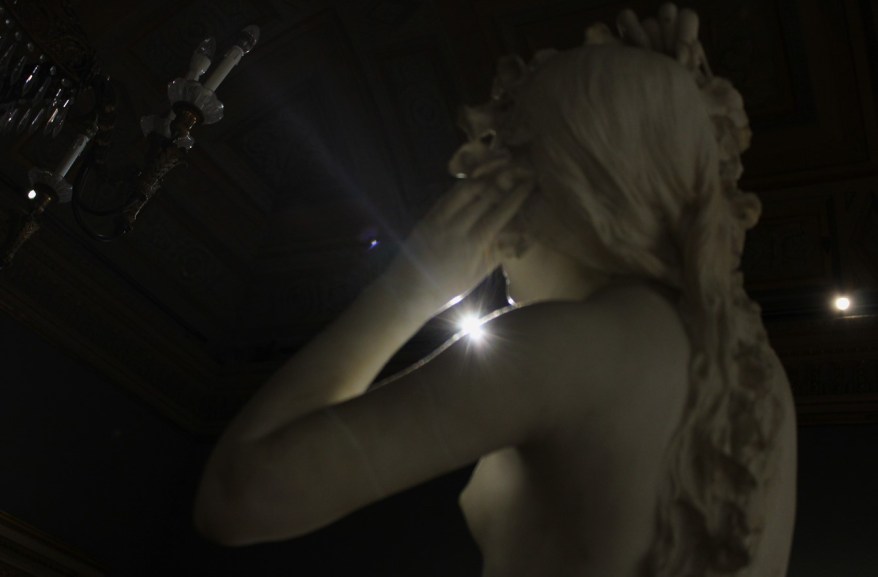 La Scultura de giorno: Flora di Vincenzo Vela