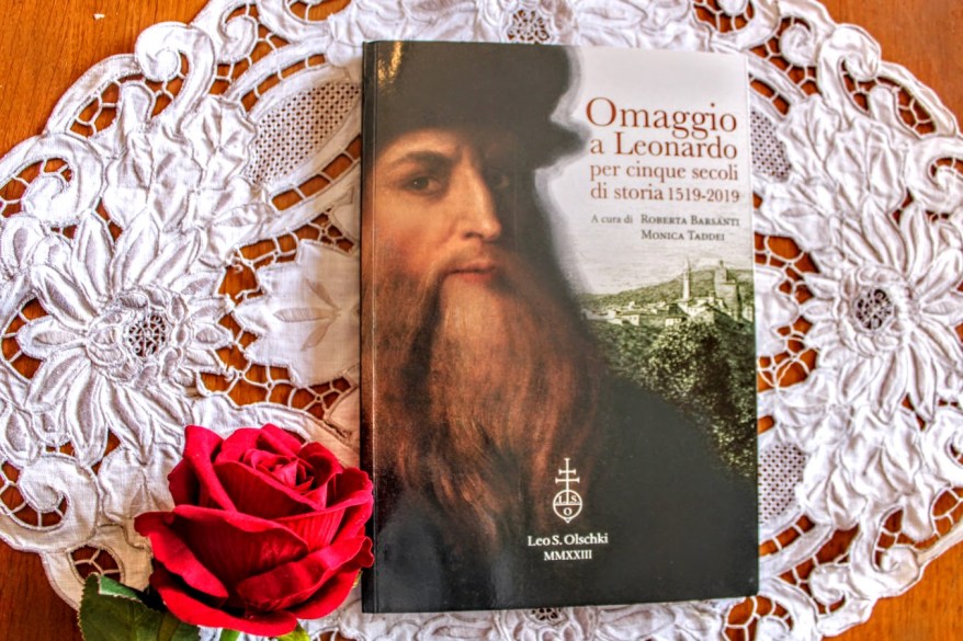 Leonardo, omaggio per cinque secoli di storia: la recensione del libro