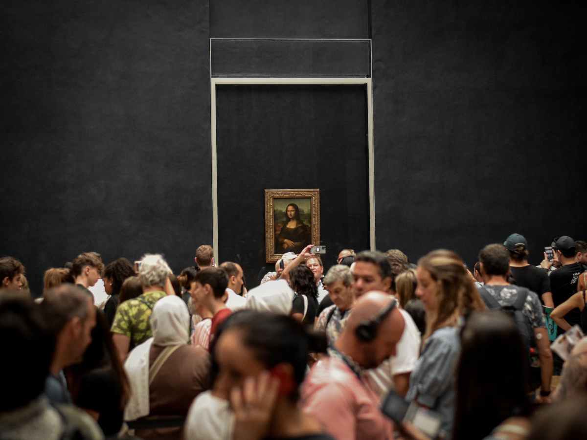 Il Louvre rischia la chiusura? Ecco cosa sta succedendo al museo dopo il furto da 88&nbsp;milioni