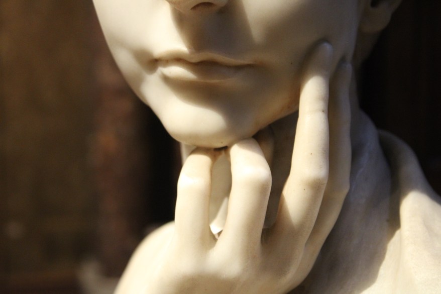 La Scultura del giorno: la Principessa Emily Doria Pamphilj di Pietro&nbsp;Canonica