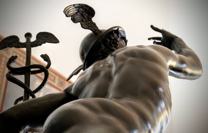 La Scultura del giorno: il Mercurio volante del Giambologna