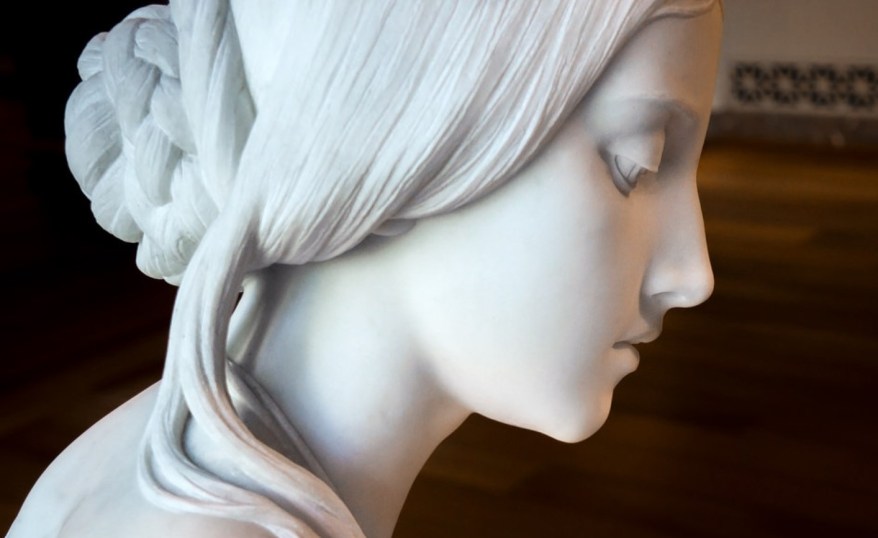 La Scultura del giorno: la Leggitrice di Pietro Magni