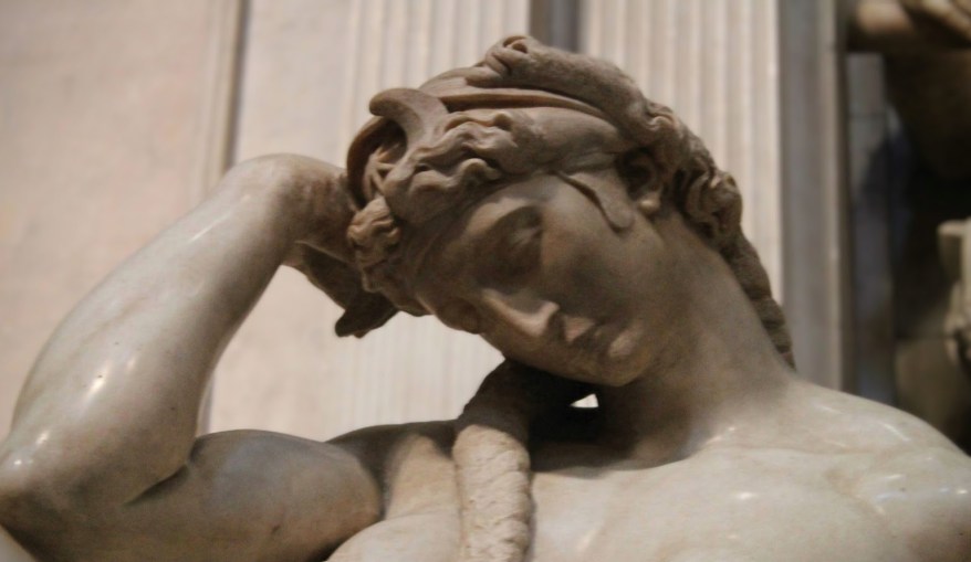 Togliere il superfluo: l’essenza della&nbsp;scultura