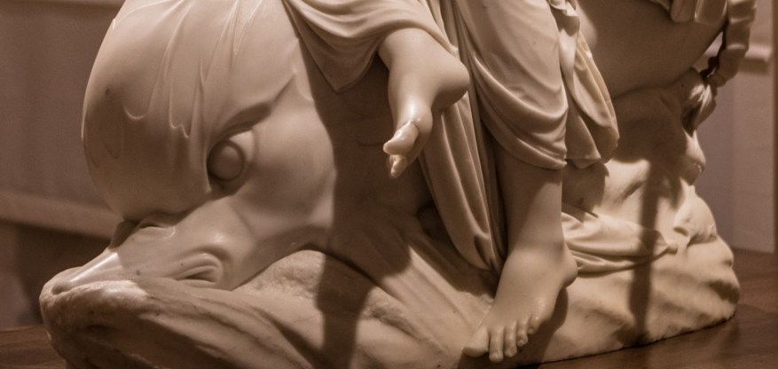 La Scultura del giorno: Teti con le armi di Achille di Emil Wolff