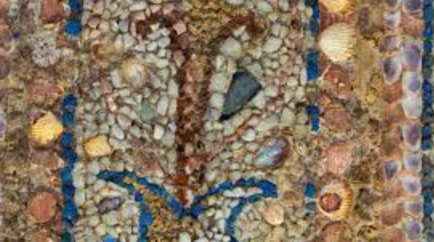 Nuova scoperta al Parco del Colosseo: il mosaico di conchiglie, pietre, blu egizio e vetri&nbsp;preziosi