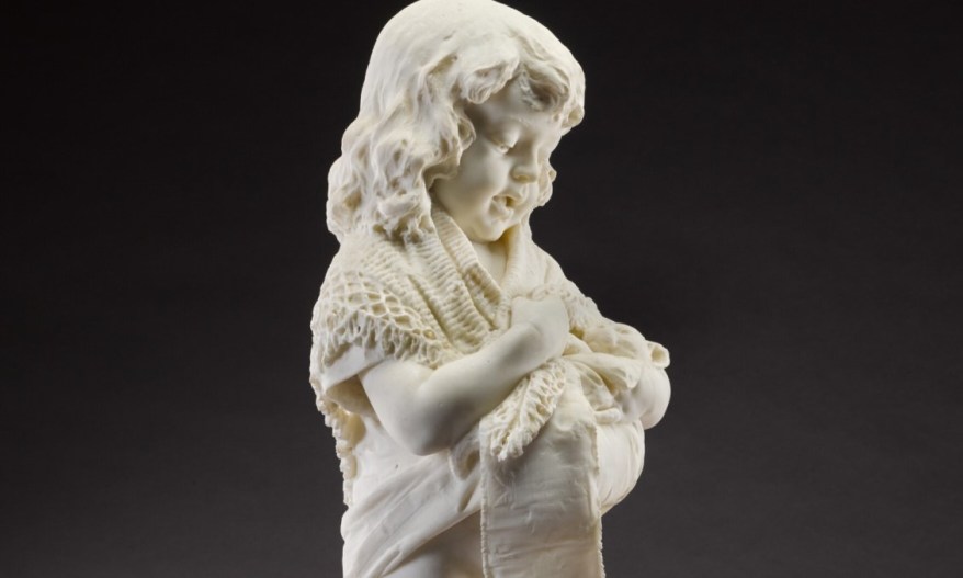 La Scultura del giorno: la Ragazza che culla il suo gatto di&nbsp;Astorri