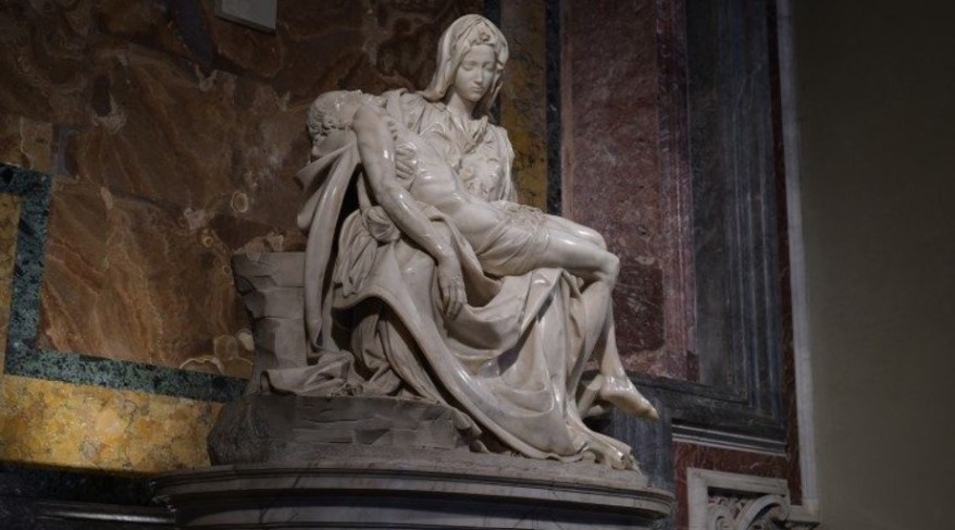 Pietà Vaticana: nuovi vetri alti 6 metri. Maggiore visibilità e&nbsp;sicurezza