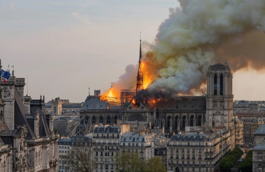 7 dicembre 2024: Notre Dame restaurata riapre al&nbsp;pubblico