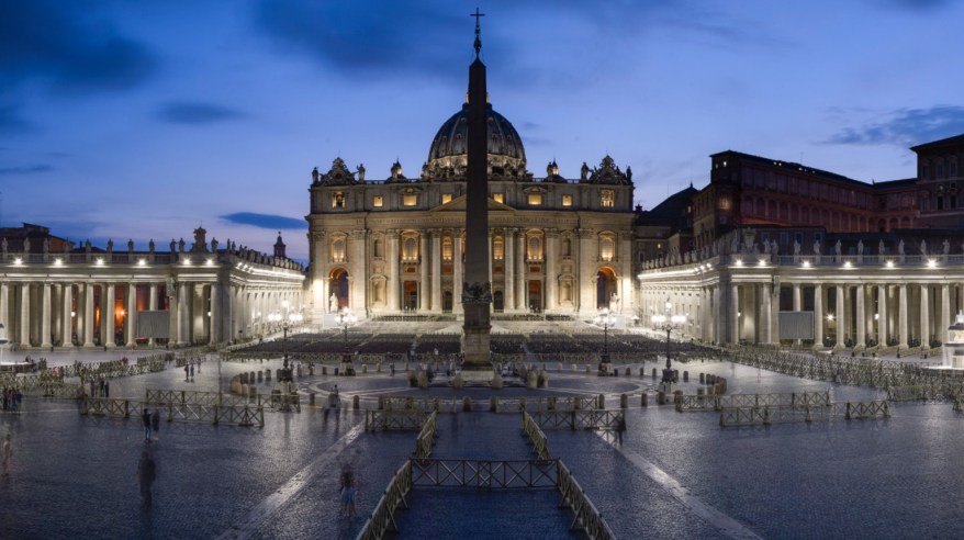 Pétros ení: la Basilica di San Pietro apre alle mostre digitali, rendendo fruibili le Sale Ottagone