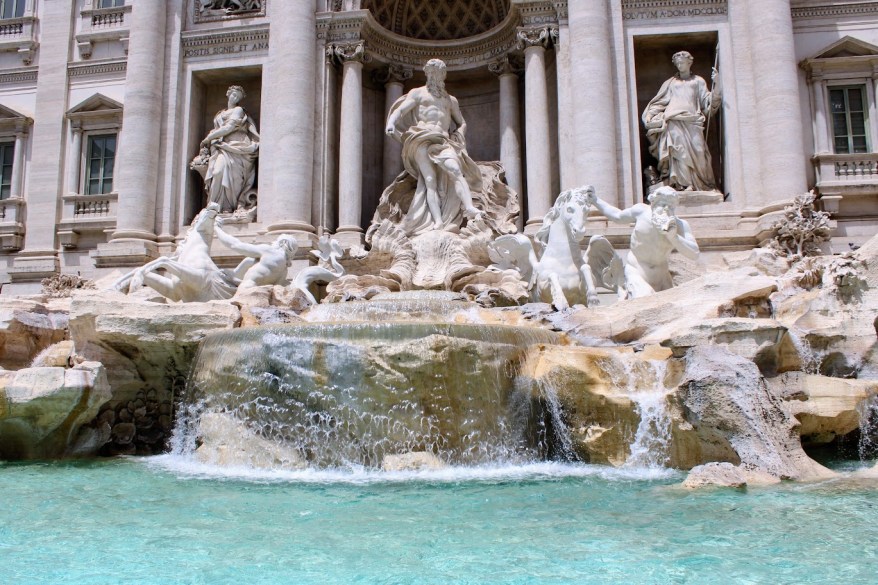 Fontana di Trevi: necessario nuovo intervento a sei mesi dal restauro