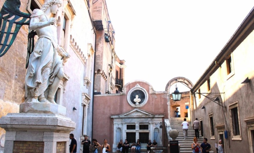Castel Sant’Angelo: il Cortile D’onore con l’Edicola che io&nbsp;progettai