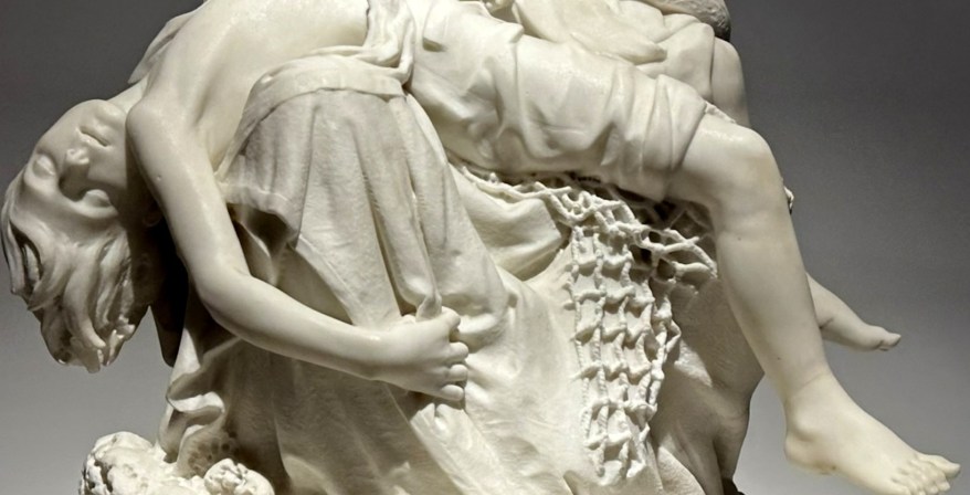 La drammatica scultura ‘Dopo la Tempesta’ di Sara&nbsp;Bernhardt