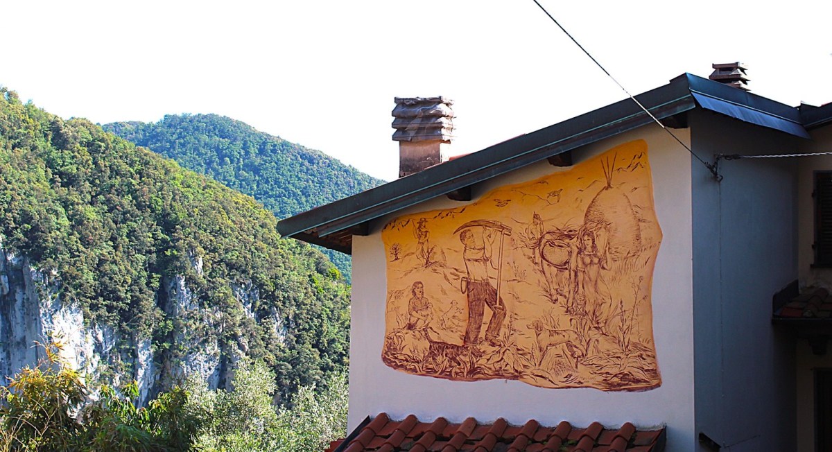 Casoli, il paese dei graffiti: il borgo toscano dove l’arte è incisa nei&nbsp;muri