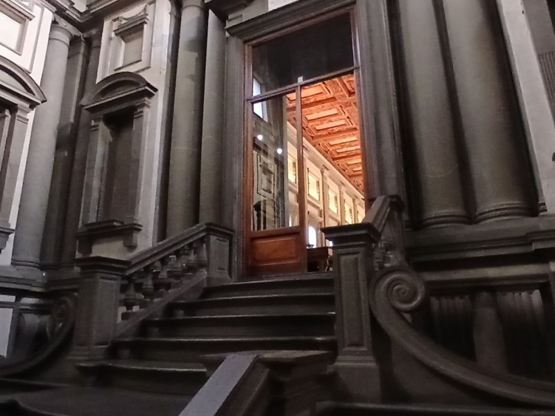 La scala impossibile della Biblioteca Medicea&nbsp;Laurenziana