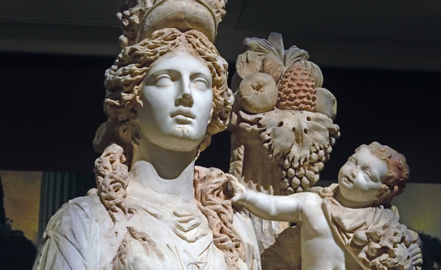 Tyche e Pluto: la Fortuna che tiene in braccio la&nbsp;Ricchezza