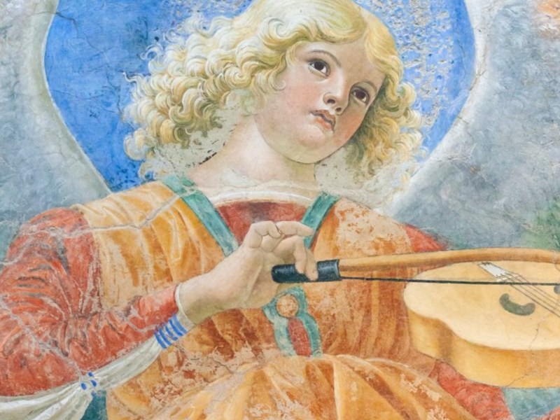 Sanremo 2026: quando la musica diventa arte, da Melozzo a&nbsp;Caravaggio