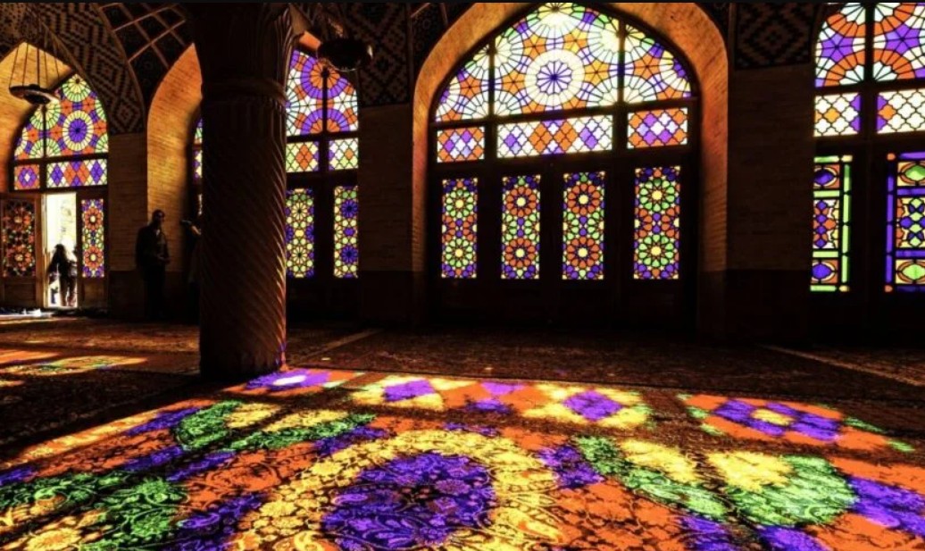 Teheran sotto attacco: gravi danni al Palazzo del Golestan, sito UNESCO simbolo della&nbsp;Persia