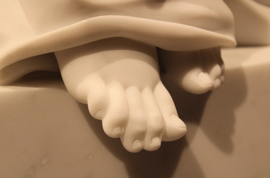 La Pietà di Tincolini: a Pontedera l’arte torna a fare domande scomode