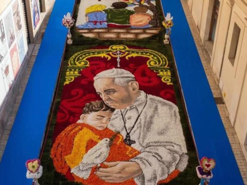 Infiorata di Noto 2026: l’arte effimera che trasforma la Sicilia in un museo a cielo&nbsp;aperto