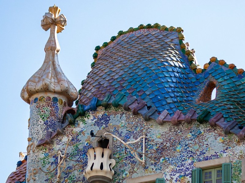 Il 25 giugno 1852 nasceva Antoni Gaudí: la storia del genio che ha trasformato Barcellona in un&nbsp;capolavoro