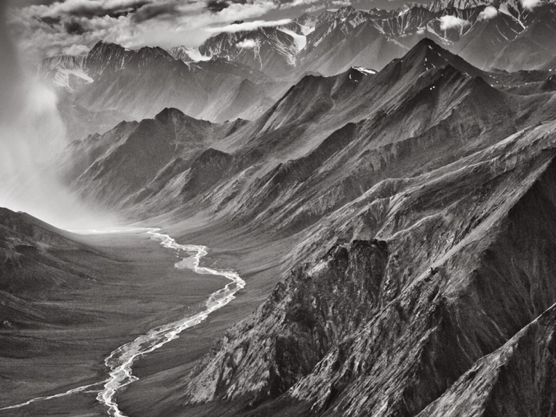 Sebastião Salgado a Bassano del Grappa: la prima grande retrospettiva italiana celebra il maestro della fotografia&nbsp;umanista