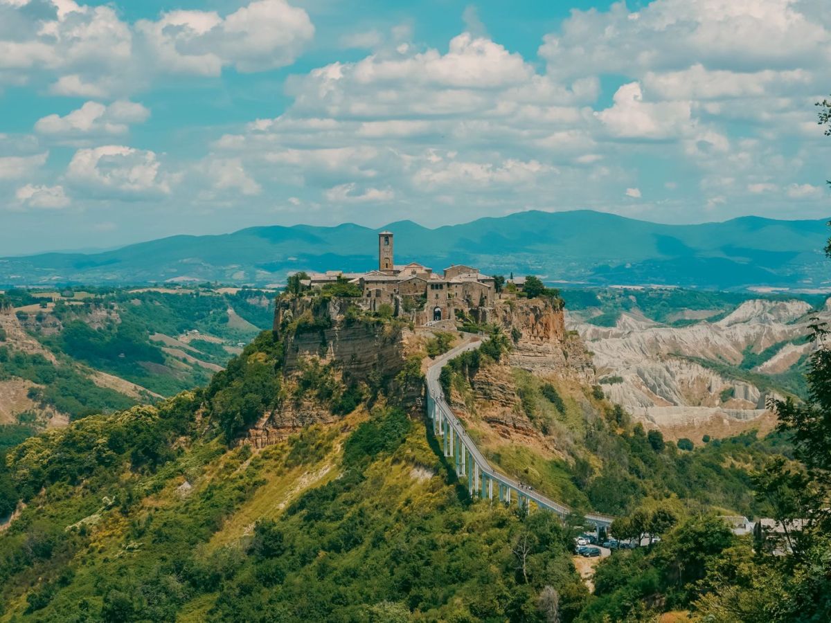 Sospeso nel cielo: il borgo di Civita di&nbsp;Bagnoregio