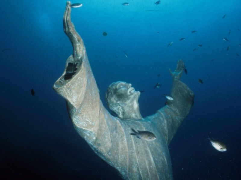 Cristo degli Abissi: il delicato restauro&nbsp;subacqueo