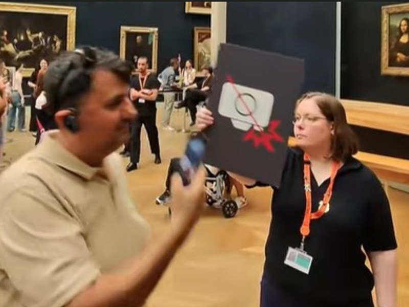 Gioconda, il video virale scatena il caos: al Louvre è davvero vietato fotografarla? Ecco cosa sta&nbsp;succedendo