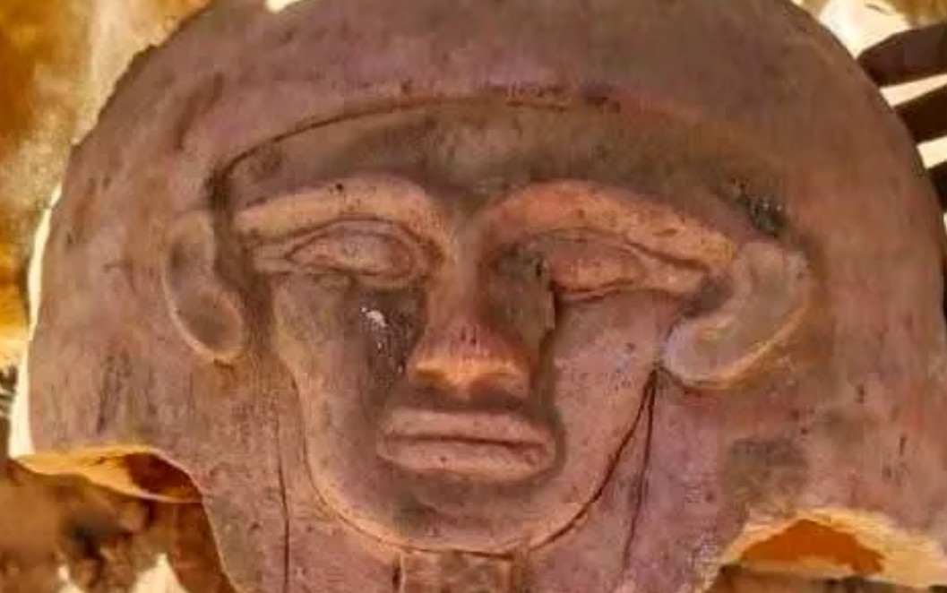 Tre tombe e cinque mummie: nuova scoperta archeologica nell’oasi di&nbsp;Bahariya