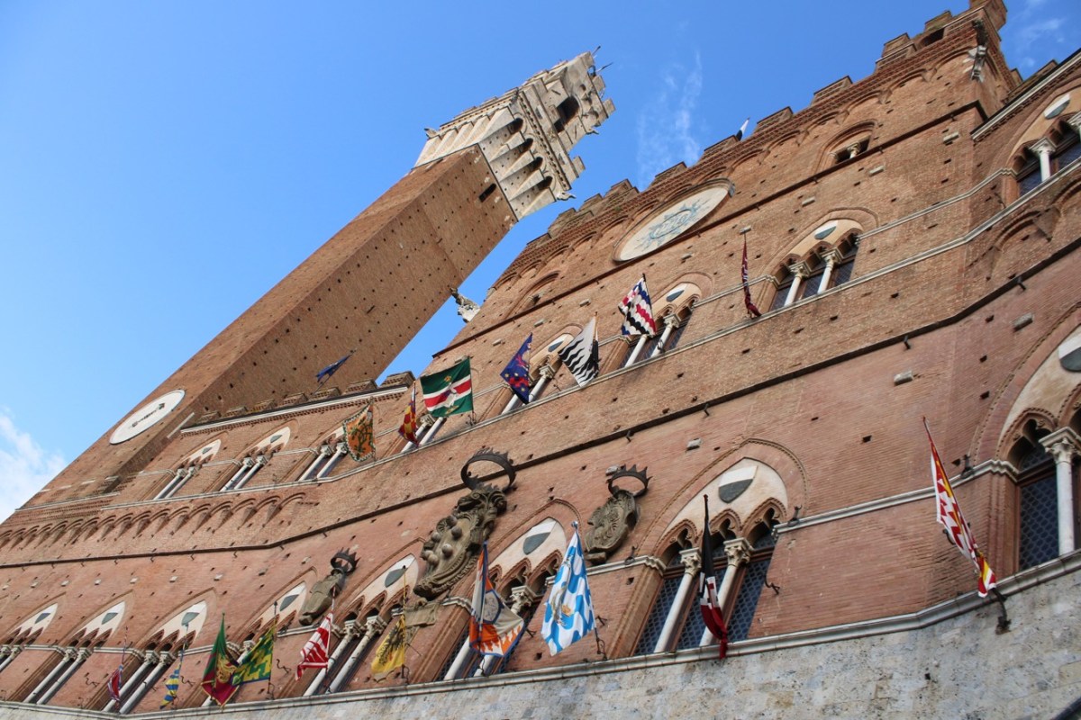 16 agosto a Siena, il Palio dell’Assunta: storia, rituali e la sfida delle 10 Contrade in Piazza del&nbsp;Campo