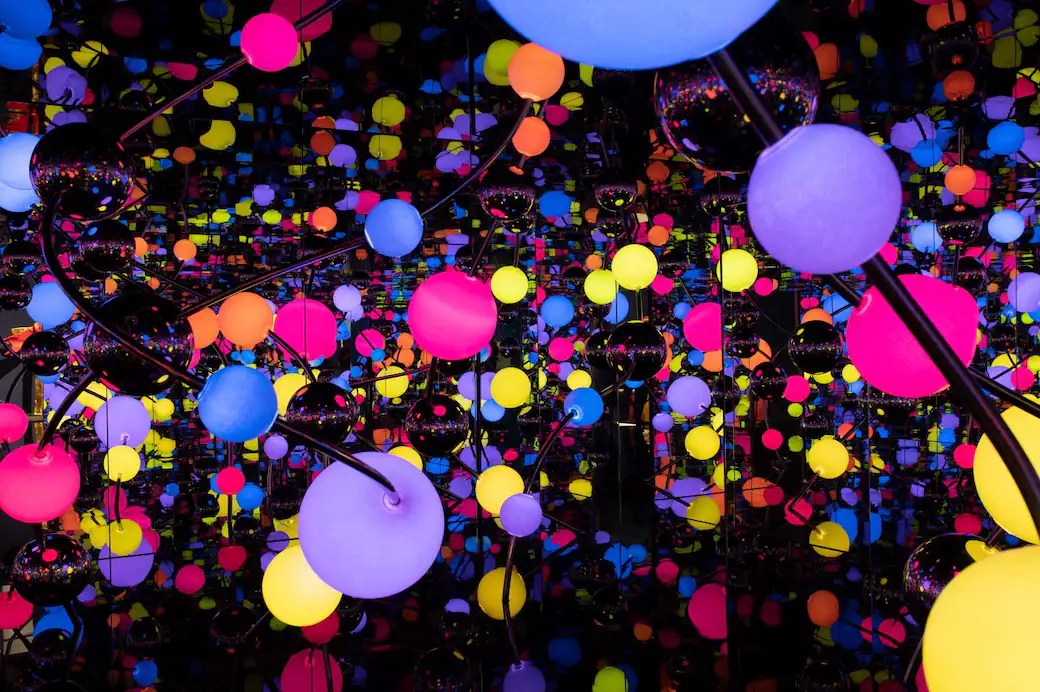 L’universo in una stanza: a Torino arriva la magia infinita di Yayoi&nbsp;Kusama