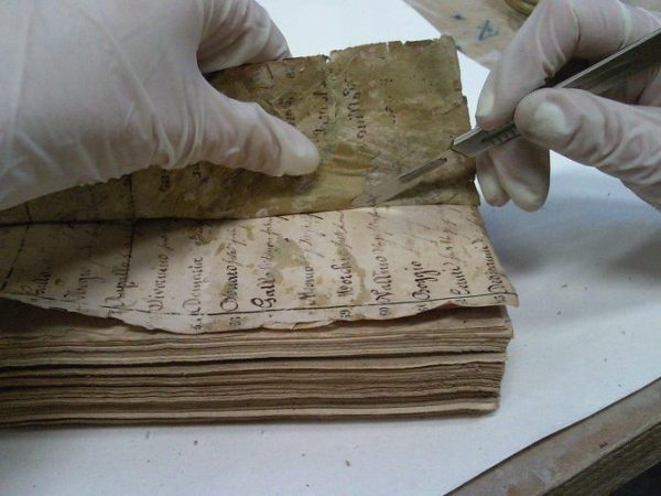 Restauro di lettere e libri antichi: tutti i&nbsp;segreti