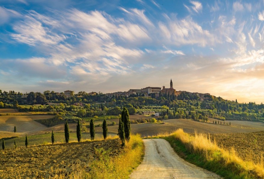 L’Italia più bella si scopre in autunno: 12 luoghi d’arte che sembrano usciti da un&nbsp;dipinto